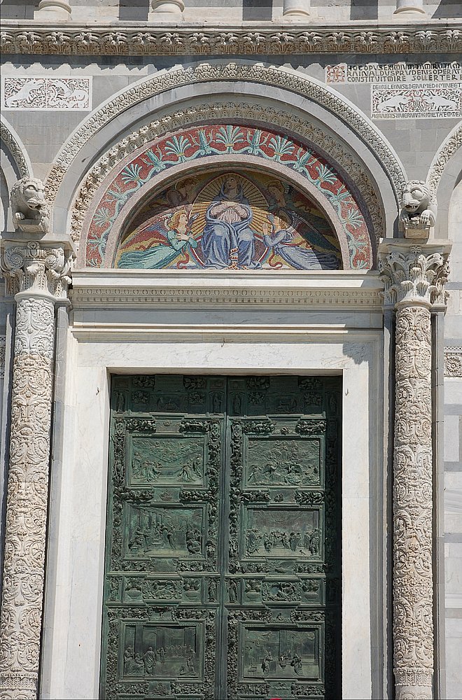 Pisa, Domportal.JPG